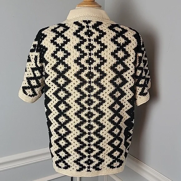 ILLA ILLA Cream Black Crochet Knit Collared V-Neck Short Sleeve Cardigan Sweater - Picture 3 of 12